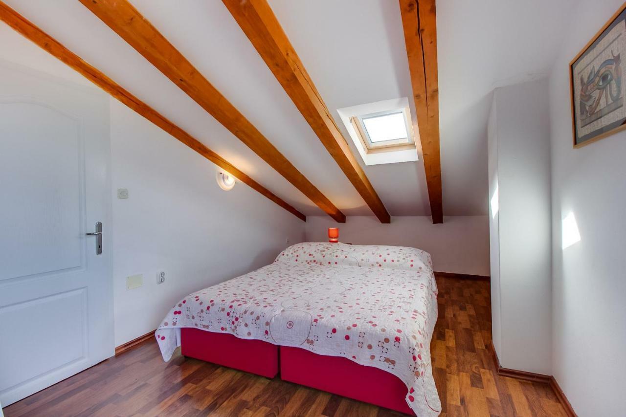Apartman Natasa Мали-Лошинь Экстерьер фото