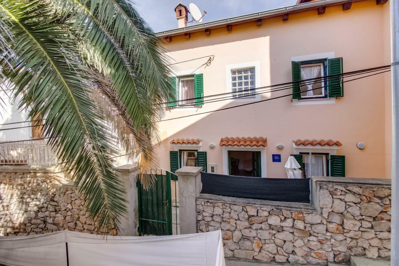 Apartman Natasa Мали-Лошинь Экстерьер фото